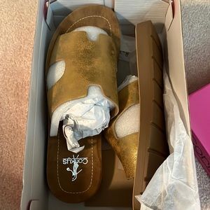 NWT Corky’s sandal, size 9